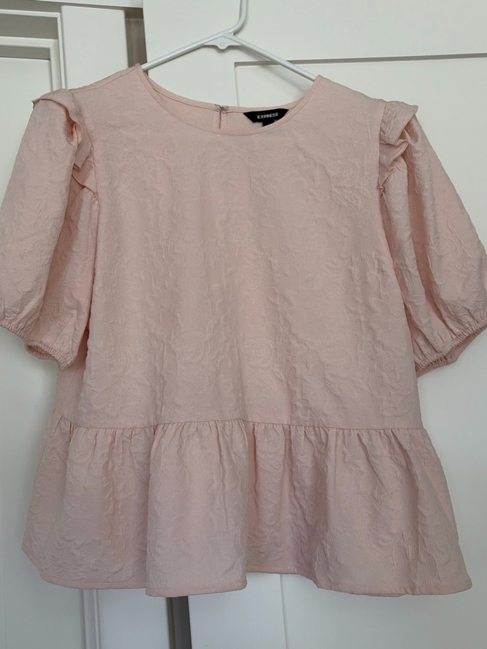 Express Blush Pink Textured Peplum Puff-Sleeve Top
